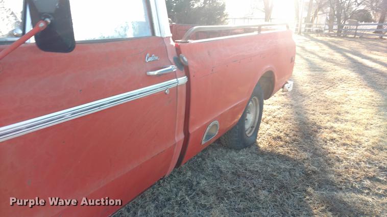 image for item DC0865 1969 GMC 1500 Custom pickup truck