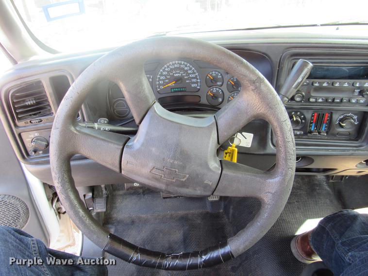 image for item DC2185 2005 Chevrolet Silverado 1500 pickup truck