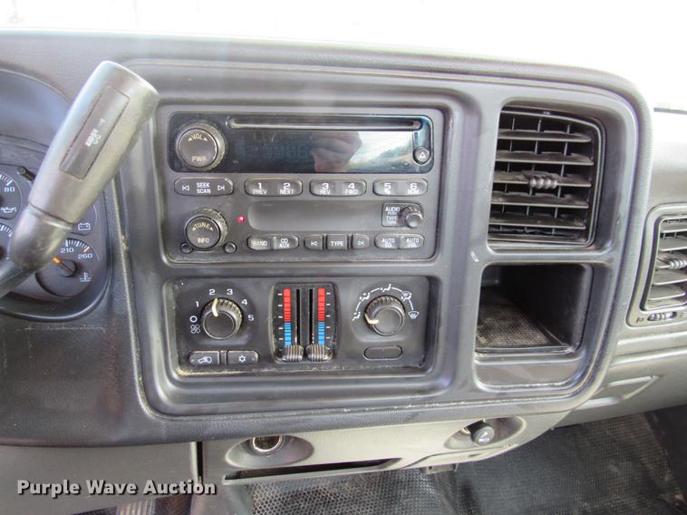 image for item DC2185 2005 Chevrolet Silverado 1500 pickup truck