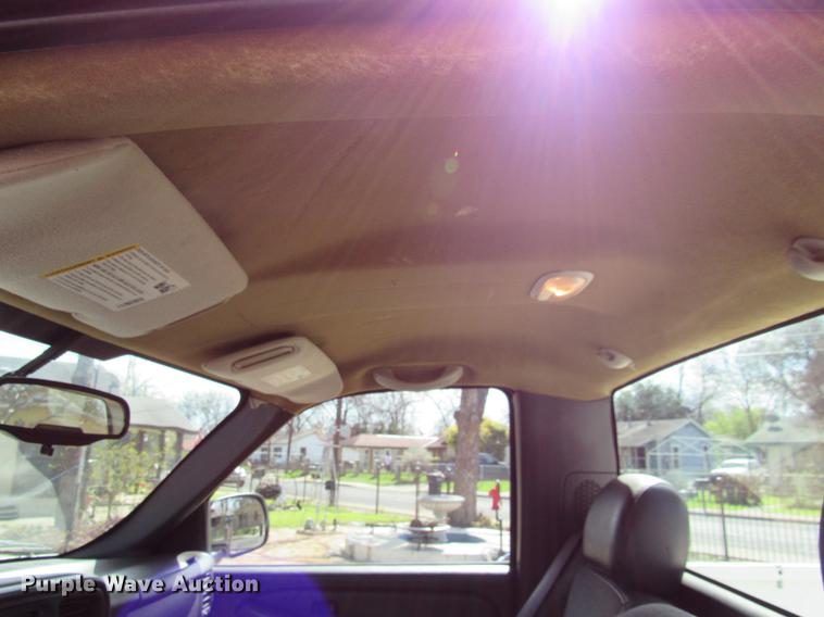 image for item DC2185 2005 Chevrolet Silverado 1500 pickup truck