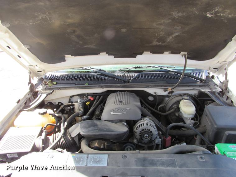 image for item DC2185 2005 Chevrolet Silverado 1500 pickup truck