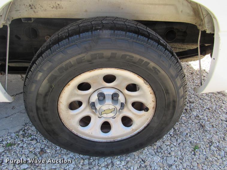 image for item DC2185 2005 Chevrolet Silverado 1500 pickup truck