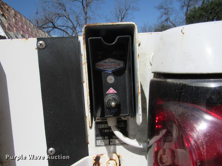 image for item DC2185 2005 Chevrolet Silverado 1500 pickup truck