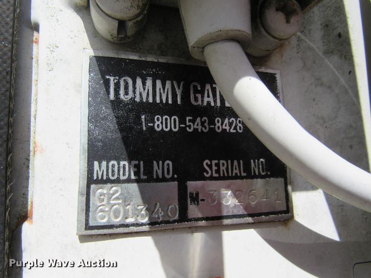 image for item DC2185 2005 Chevrolet Silverado 1500 pickup truck