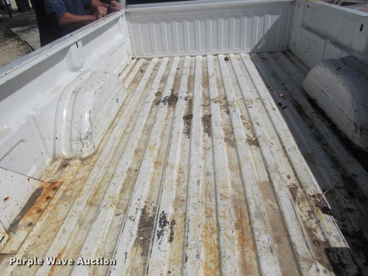 image for item DC2185 2005 Chevrolet Silverado 1500 pickup truck