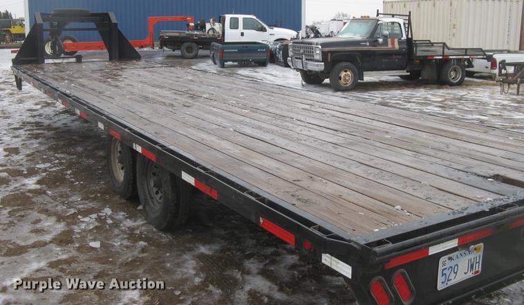 image for item DC2343 2013 Parker Performance flatbed trailer