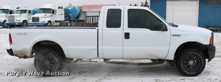 image for item DC3534 2006 Ford F250 Super Duty SuperCab pickup truck
