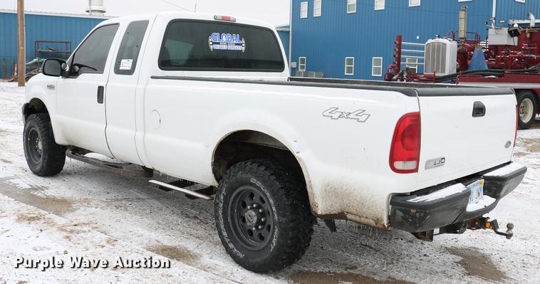 image for item DC3534 2006 Ford F250 Super Duty SuperCab pickup truck