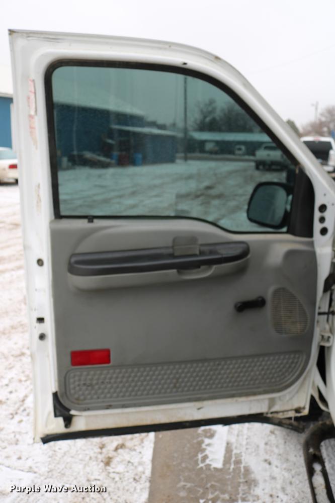 image for item DC3534 2006 Ford F250 Super Duty SuperCab pickup truck