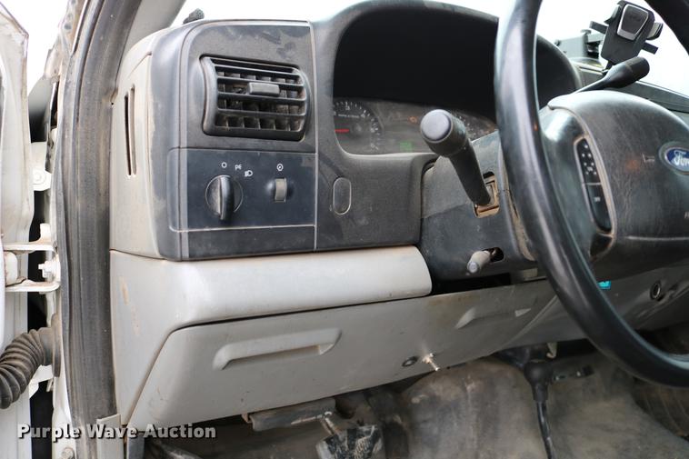 image for item DC3534 2006 Ford F250 Super Duty SuperCab pickup truck