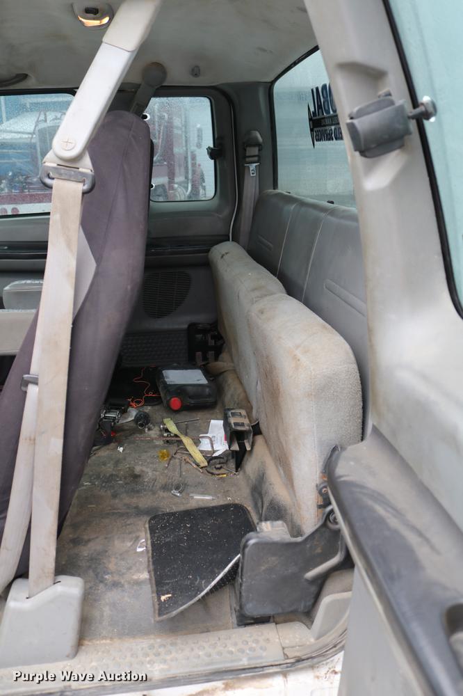 image for item DC3534 2006 Ford F250 Super Duty SuperCab pickup truck