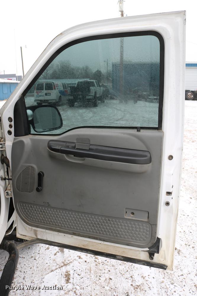 image for item DC3534 2006 Ford F250 Super Duty SuperCab pickup truck