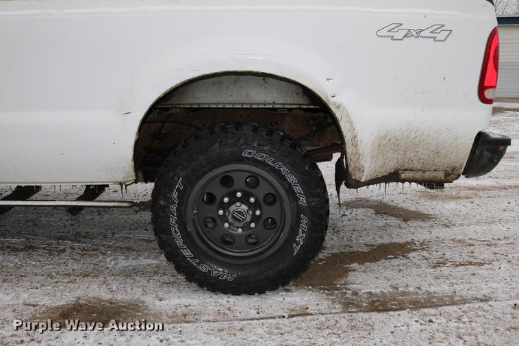 image for item DC3534 2006 Ford F250 Super Duty SuperCab pickup truck