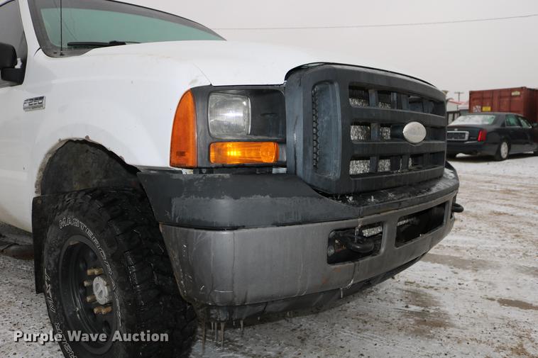 image for item DC3534 2006 Ford F250 Super Duty SuperCab pickup truck