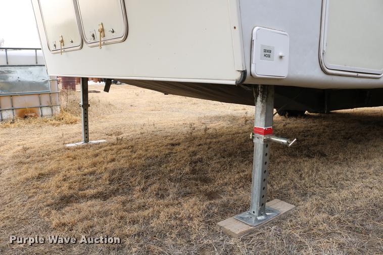 image for item DC3541 1996 Western Recreational Vehicles Alpenlite camper