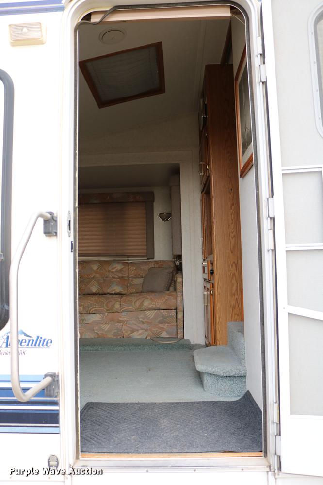 image for item DC3541 1996 Western Recreational Vehicles Alpenlite camper