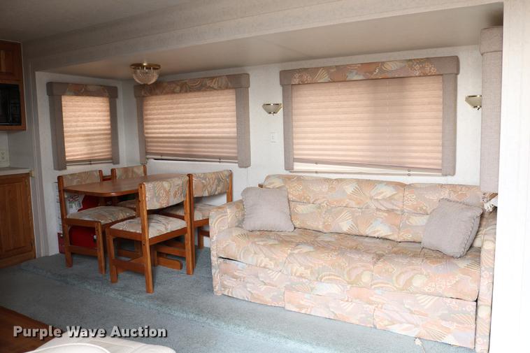 image for item DC3541 1996 Western Recreational Vehicles Alpenlite camper