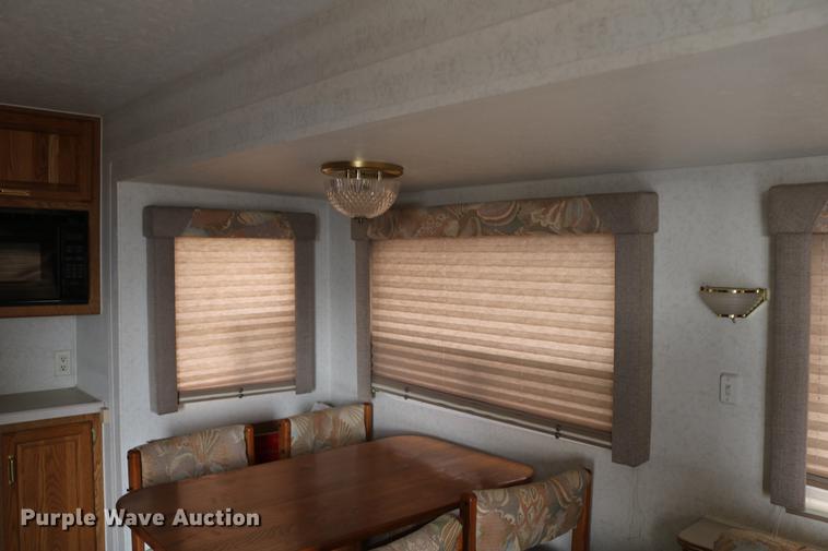 image for item DC3541 1996 Western Recreational Vehicles Alpenlite camper