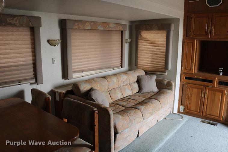 image for item DC3541 1996 Western Recreational Vehicles Alpenlite camper