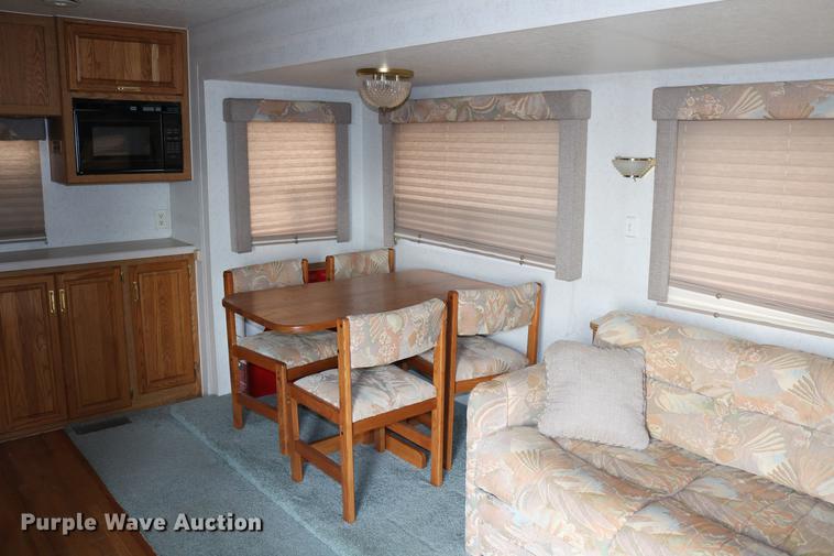 image for item DC3541 1996 Western Recreational Vehicles Alpenlite camper