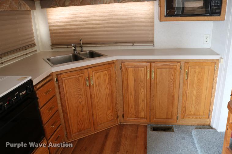 image for item DC3541 1996 Western Recreational Vehicles Alpenlite camper