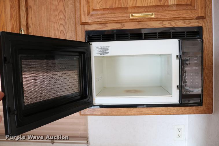 image for item DC3541 1996 Western Recreational Vehicles Alpenlite camper