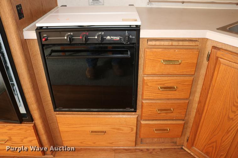 image for item DC3541 1996 Western Recreational Vehicles Alpenlite camper