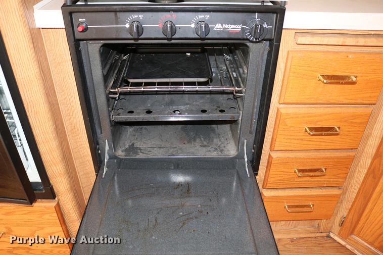 image for item DC3541 1996 Western Recreational Vehicles Alpenlite camper