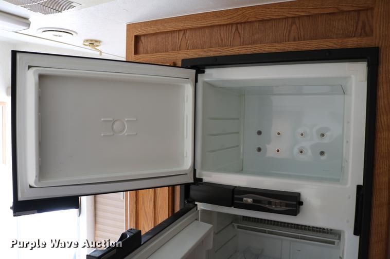 image for item DC3541 1996 Western Recreational Vehicles Alpenlite camper