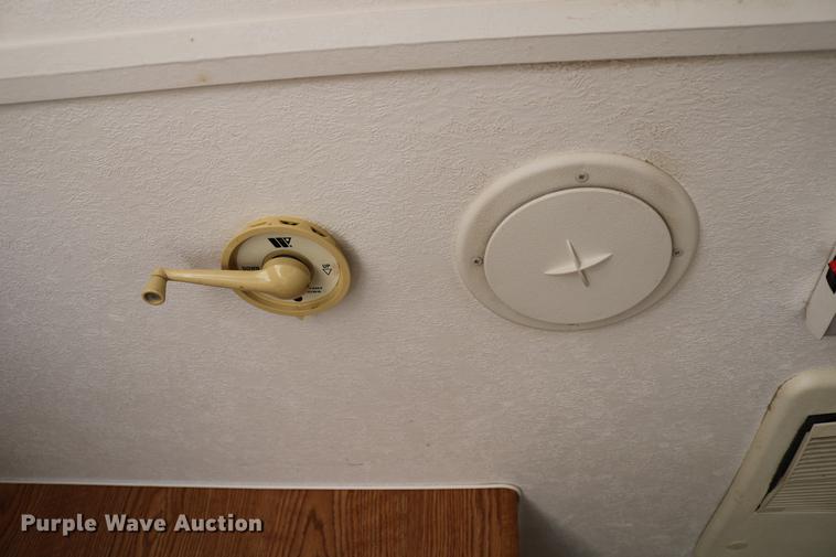 image for item DC3541 1996 Western Recreational Vehicles Alpenlite camper