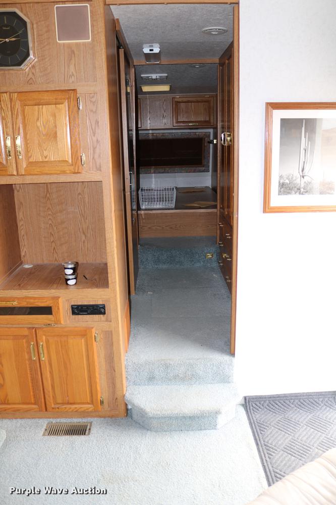 image for item DC3541 1996 Western Recreational Vehicles Alpenlite camper