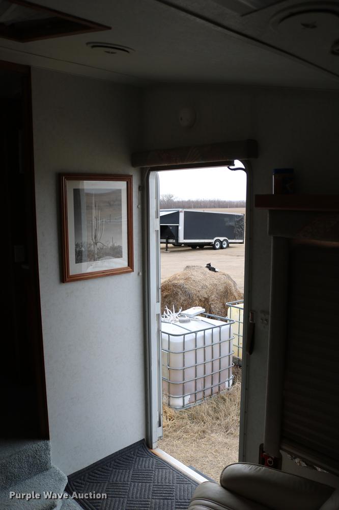 image for item DC3541 1996 Western Recreational Vehicles Alpenlite camper