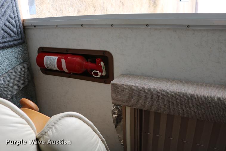 image for item DC3541 1996 Western Recreational Vehicles Alpenlite camper