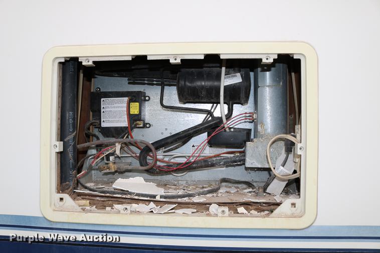 image for item DC3541 1996 Western Recreational Vehicles Alpenlite camper