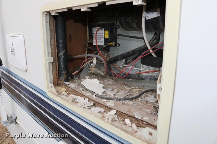 image for item DC3541 1996 Western Recreational Vehicles Alpenlite camper