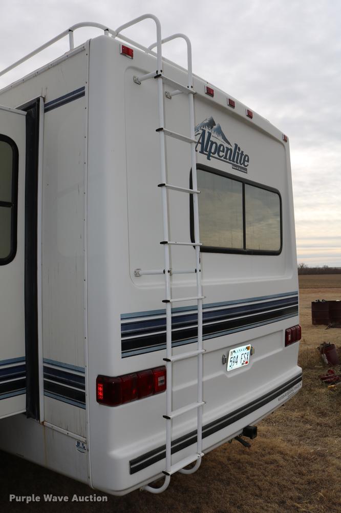 image for item DC3541 1996 Western Recreational Vehicles Alpenlite camper