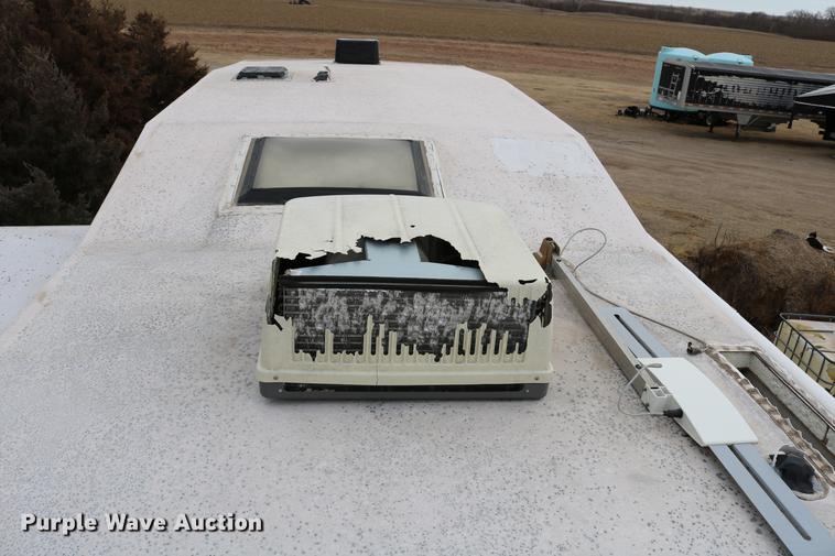 image for item DC3541 1996 Western Recreational Vehicles Alpenlite camper