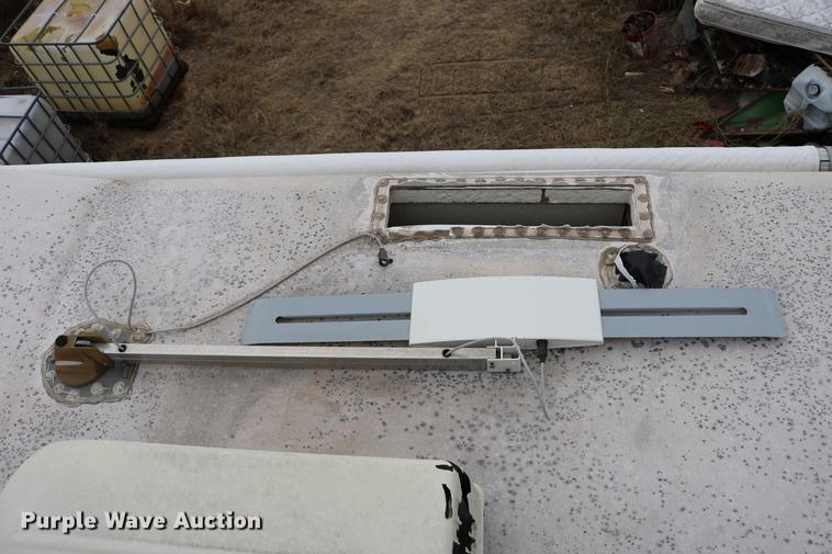 image for item DC3541 1996 Western Recreational Vehicles Alpenlite camper