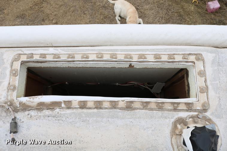 image for item DC3541 1996 Western Recreational Vehicles Alpenlite camper