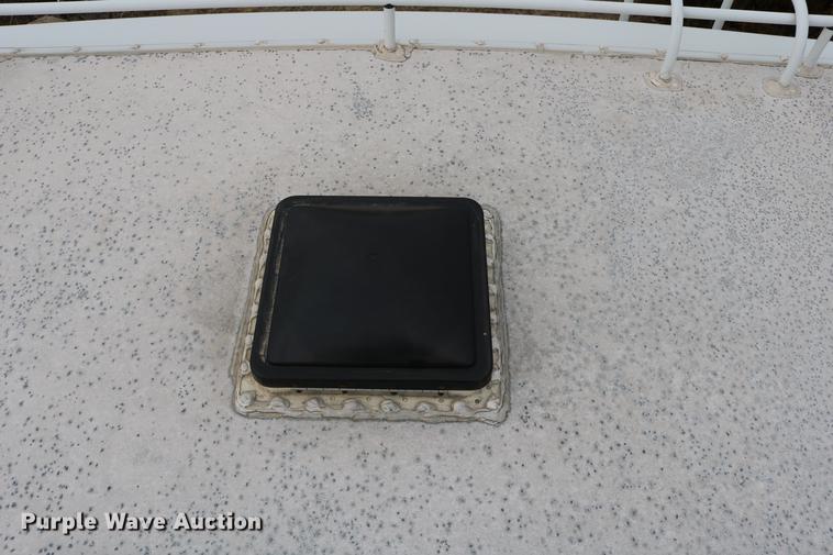 image for item DC3541 1996 Western Recreational Vehicles Alpenlite camper