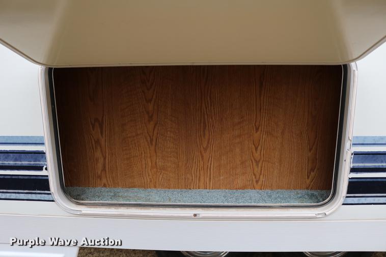 image for item DC3541 1996 Western Recreational Vehicles Alpenlite camper