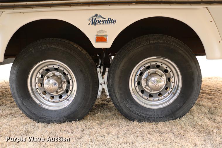 image for item DC3541 1996 Western Recreational Vehicles Alpenlite camper