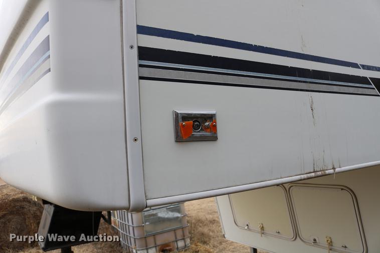 image for item DC3541 1996 Western Recreational Vehicles Alpenlite camper