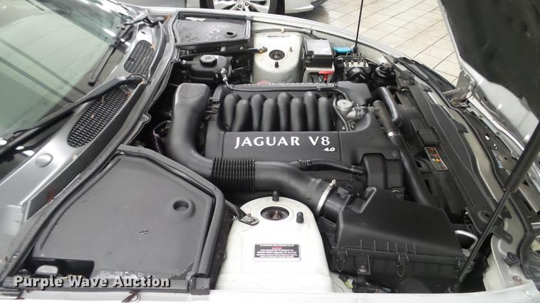 image for item DC5610 2001 Jaguar XK8 convertible