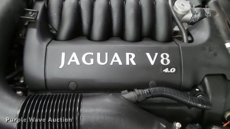 image for item DC5610 2001 Jaguar XK8 convertible