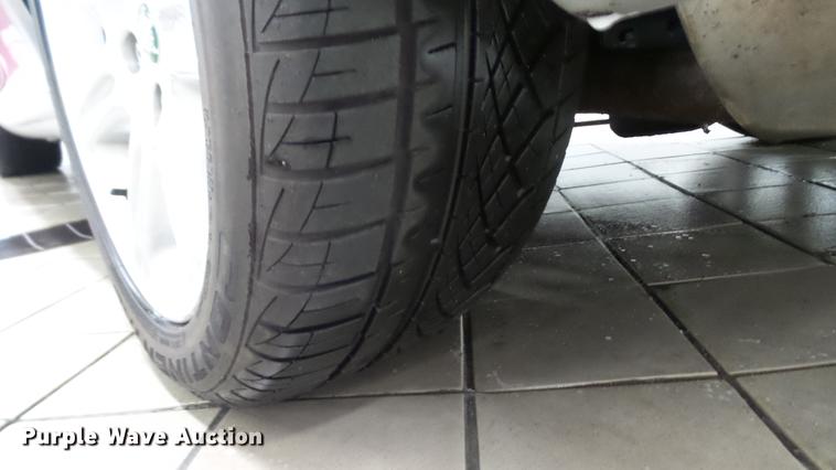 image for item DC5610 2001 Jaguar XK8 convertible