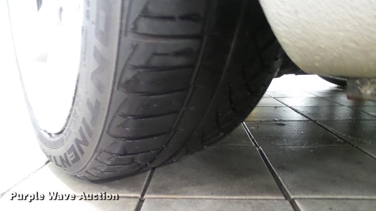 image for item DC5610 2001 Jaguar XK8 convertible