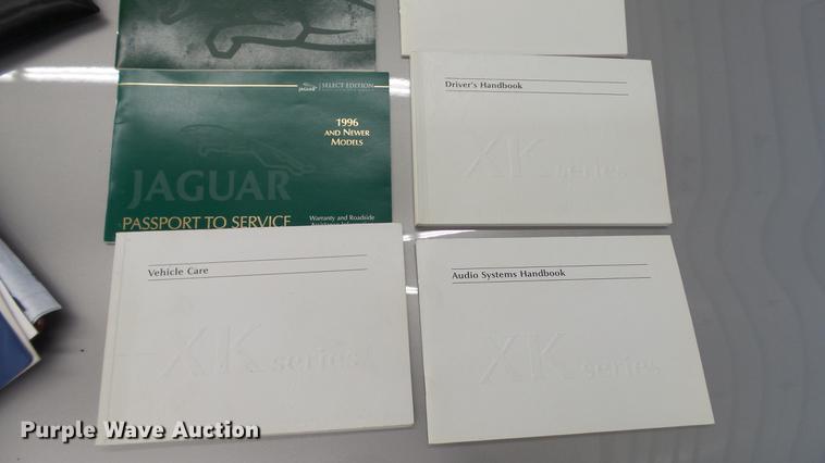 image for item DC5610 2001 Jaguar XK8 convertible