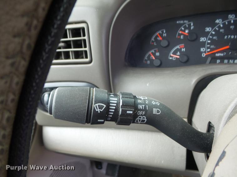 image for item DC7392 2000 Ford Excursion Limited SUV