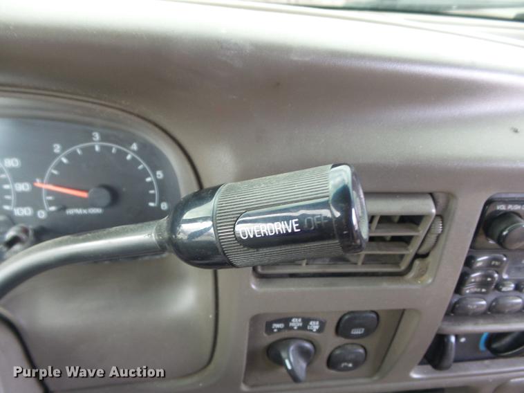 image for item DC7392 2000 Ford Excursion Limited SUV